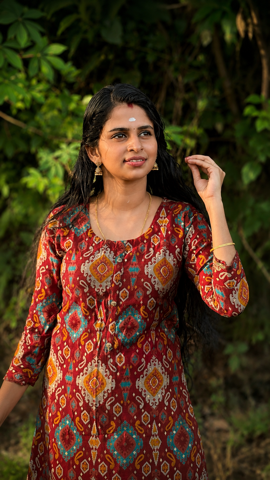 Maroon Heritage Print Kurta - Image 4